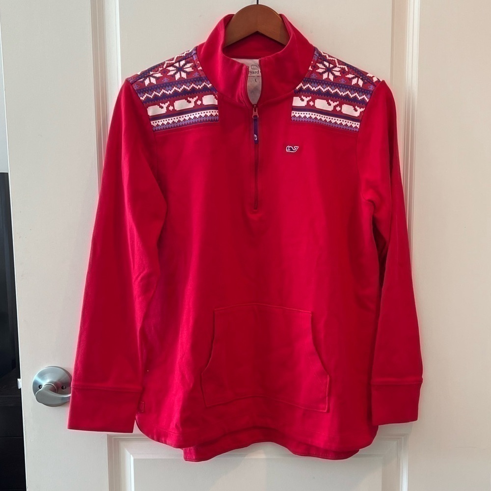 Vineyard Vines 1/4 Zip Pullover Nordic Logo
Red oversized Sweatshirt